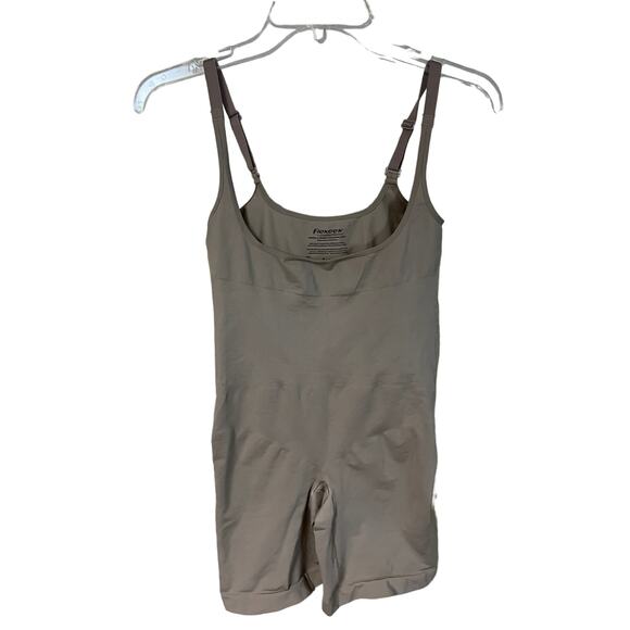 X-Large Maidenform Shaper Shapewear Seamless Shaping Fleexees Open Bust Tan XL - Picture 4 of 9